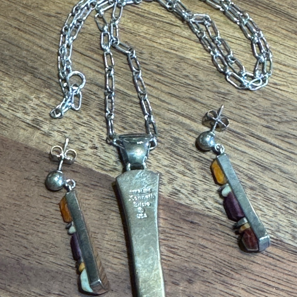 Native Silversmith Kenneth Bitsie Geometric Pendant and Earring Set - Picture 2 of 5